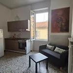 Intero-centrostoricoospedale-120m2-tworoons-parcheggiagratisvicino-parking Free Close