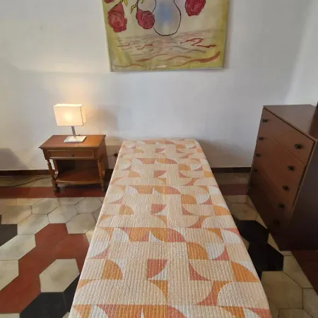 Intero-centrostoricoospedale-120m2-duestanze-parcheggiagratisvicino-parking Free Close אלסנדריה