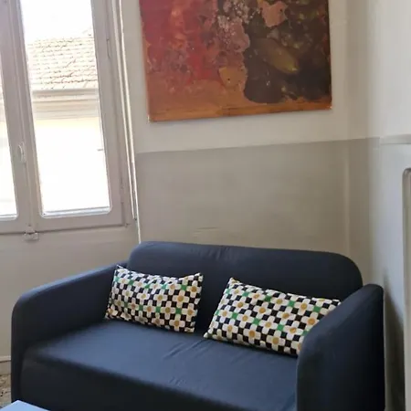 Intero-centrostoricoospedale-120m2-duestanze-parcheggiagratisvicino-parking Free Close אלסנדריה