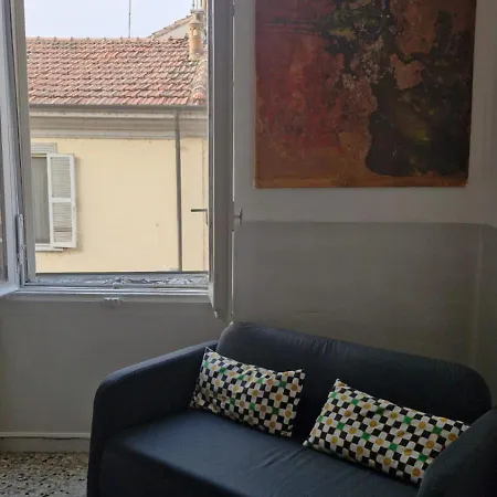 Centro Storico-piazza Genova-parking Free Close Apartment Alessandria