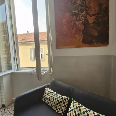 Centro Storico-piazza Genova-parking Free Close Apartment