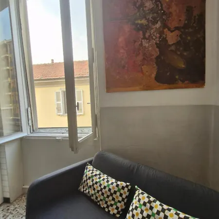 Appartement Intero-centrostoricoospedale-120m2-duestanze-parcheggiagratisvicino-parking Free Close *