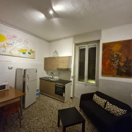 דירה Intero-centrostoricoospedale-120m2-tworoons-parcheggiagratisvicino-parking Free Close