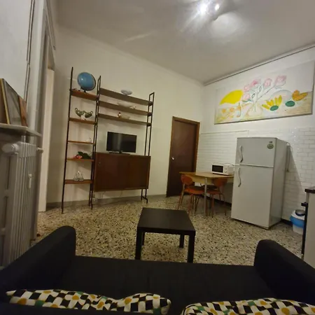 Intero-centrostoricoospedale-120m2-tworoons-parcheggiagratisvicino-parking Free Close *