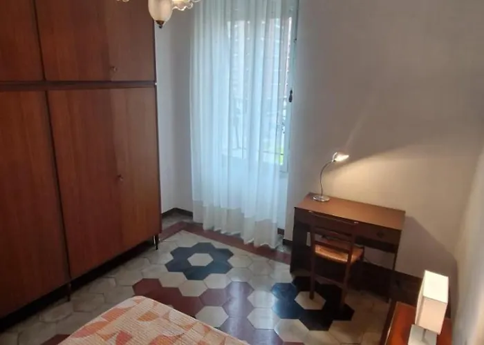 Intero-centrostoricoospedale-120m2-tworoons-parcheggiagratisvicino-parking Free Close *