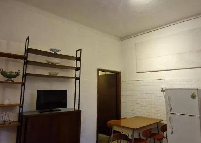 דירה Intero-centrostoricoospedale-120m2-tworoons-parcheggiagratisvicino-parking Free Close *