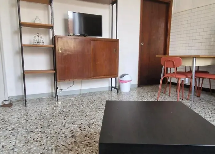 דירה Intero-centrostoricoospedale-120m2-tworoons-parcheggiagratisvicino-parking Free Close *