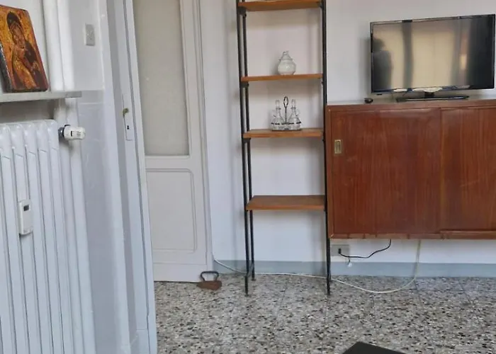 Intero-centrostoricoospedale-120m2-tworoons-parcheggiagratisvicino-parking Free Close *