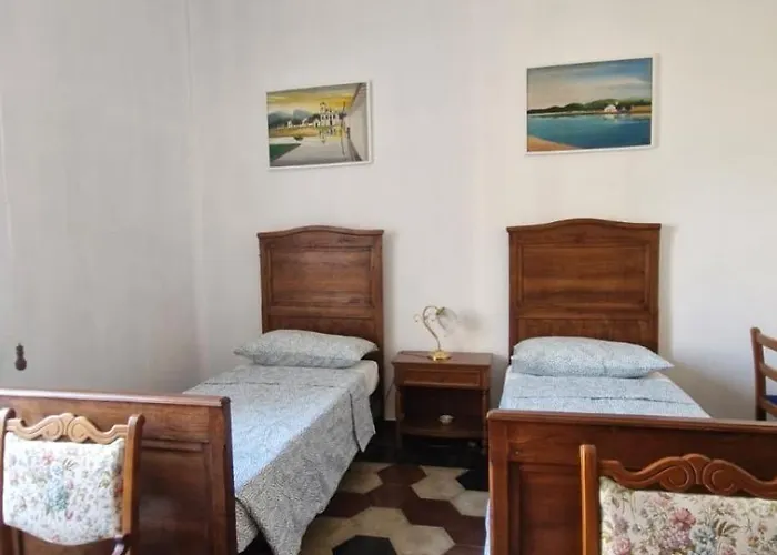 Intero-centrostoricoospedale-120m2-tworoons-parcheggiagratisvicino-parking Free Close *