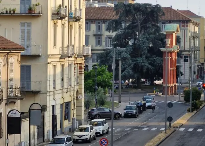 Intero-centrostoricoospedale-120m2-tworoons-parcheggiagratisvicino-parking Free Close דירה