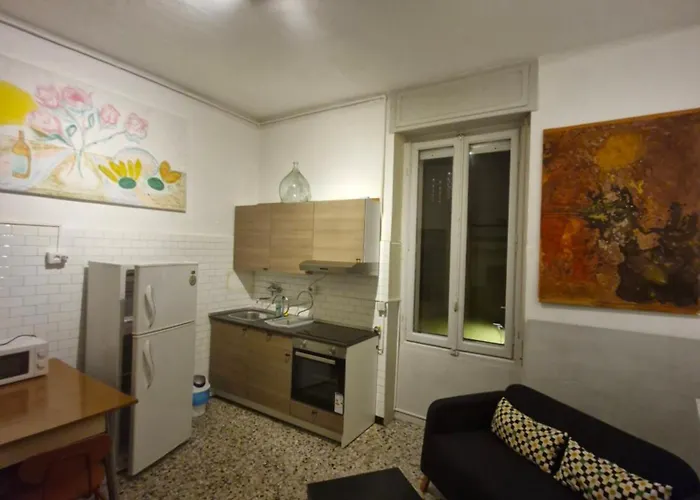 דירה Intero-centrostoricoospedale-120m2-tworoons-parcheggiagratisvicino-parking Free Close