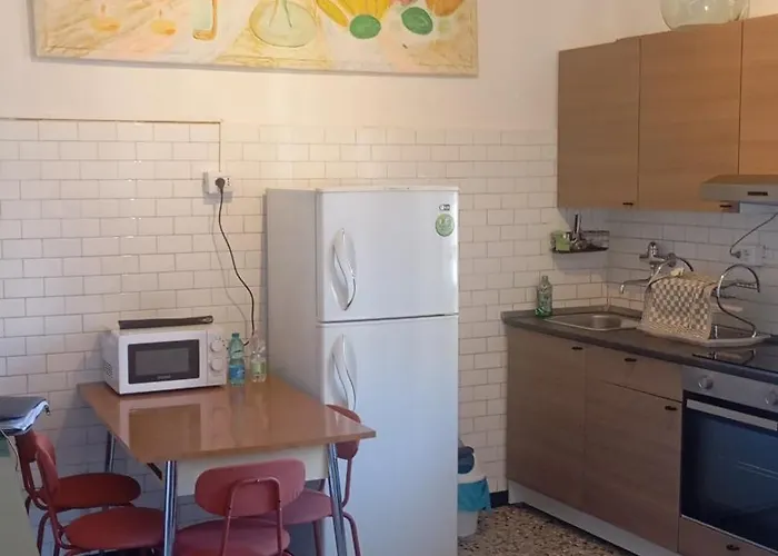 דירה Intero-centrostoricoospedale-120m2-tworoons-parcheggiagratisvicino-parking Free Close *